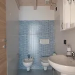 公寓 Enjoyiseolake - Cherubino - 2 Floors With Pool, Terrace And A Terrific View Parzanica