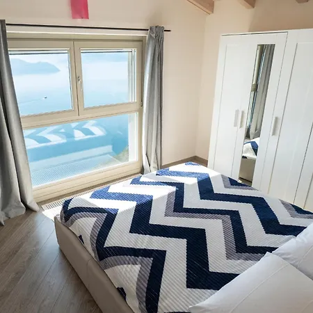 Enjoyiseolake - Cherubino - 2 Floors With Pool, Terrace And A Terrific View 公寓 Parzanica