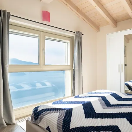Enjoyiseolake - Cherubino - 2 Floors With Pool, Terrace And A Terrific View *