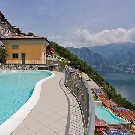Enjoyiseolake - Cherubino - 2 Floors With Pool, Terrace And A Terrific View 公寓