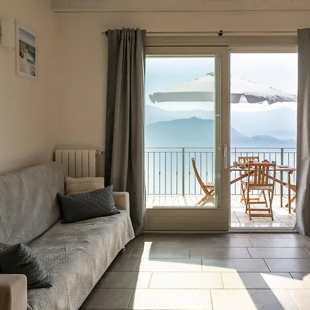 Apartament Enjoyiseolake - Cherubino - 2 Floors With Pool, Terrace And A Terrific View Parzanica