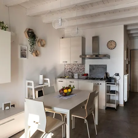 Enjoyiseolake - Cherubino - 2 Floors With Pool, Terrace And A Terrific View *